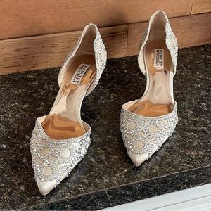 Badgley Mischka Jeweled Pumps Low Heel Ginny